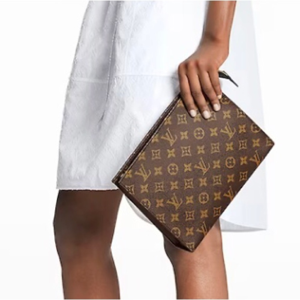 Louis Vuitton Poche Toilette NM